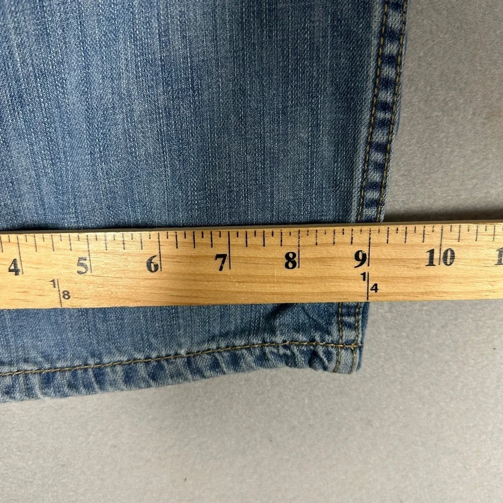 Levis 569 Jeans Mens 38X30 Light Wash Blue Loose Straight Leg 5-Pocket Denim
